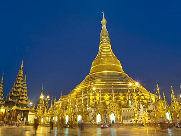 Pagode Shwedagon illuminée
