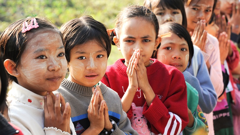 Enfants birmanies
