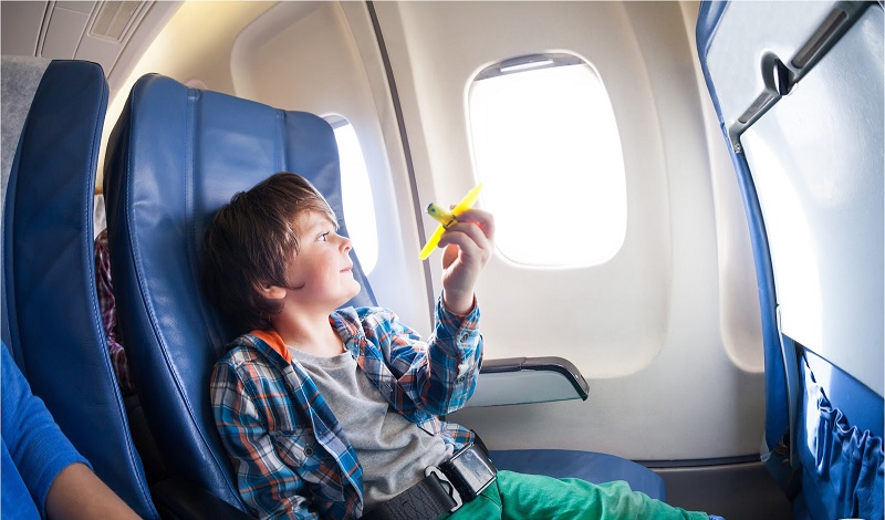En avion avec enfants