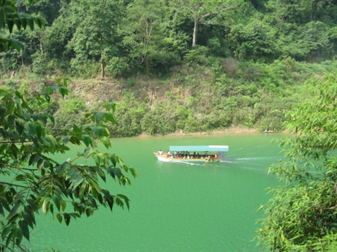 Le lac de Thang Hen Le lac de Thang Hen