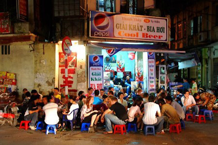 Un Trait Occidental Dans La Rue De Ta Hien