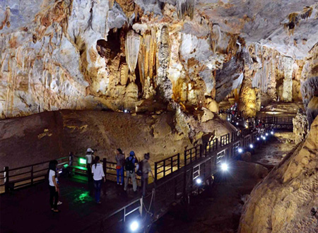 La grotte Thiên Duong faisant partie du Parc national de Phong Nha-Ke Bàng 
