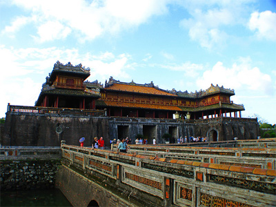 L'ancienne capitale impériale de Huê, destination de choix pour de nombreux touristes vietnamiens comme étrangers.