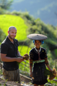 UNE STAR DU RUGBY FRANÇAIS CHEZ LES LOLO NOIRS