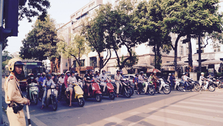 Scooters dans la ville