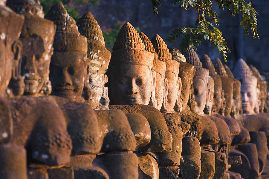 Statues Angkor