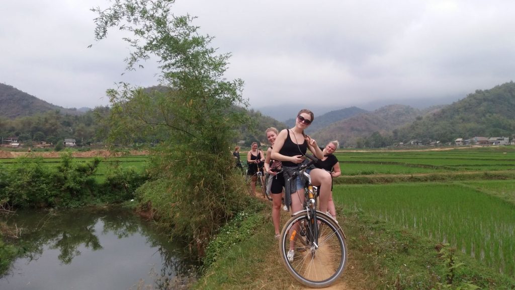 Faire du Velo a Pu Luong