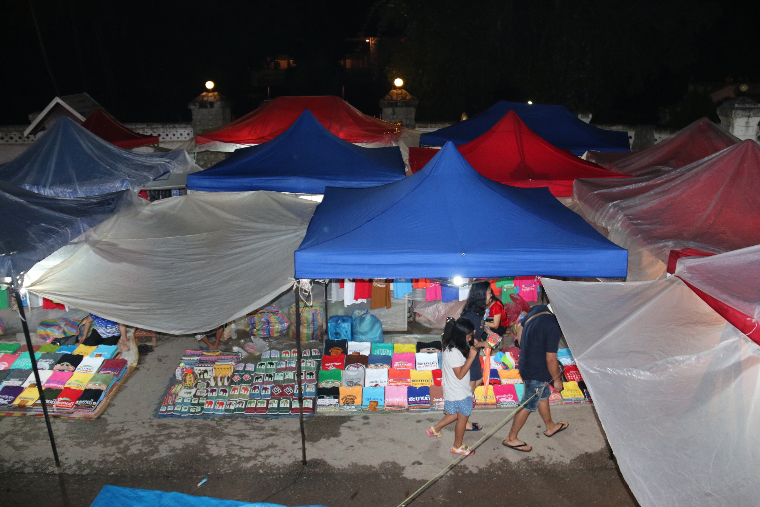 Marché de nuit à Luang Prabang