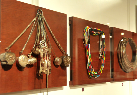 objets présentés au musée des femmes du Vietnam acessoires des femmes au musée des femmes du Vietnam