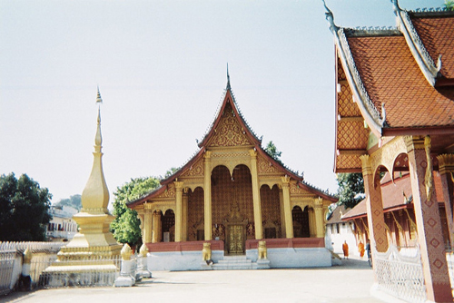 That Luang Lake That Luang Lake