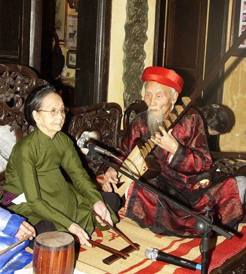 Représentation d’art traditionnel dans le vieux quartier de Hanoi. Représentation d’art traditionnel dans le vieux quartier de Hanoi.