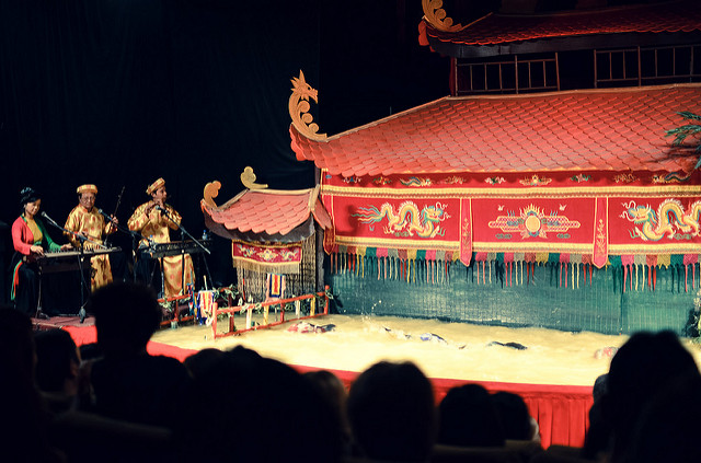 les marionnettes sur l'eau à hanoi les marionnettes sur l'eau à hanoi