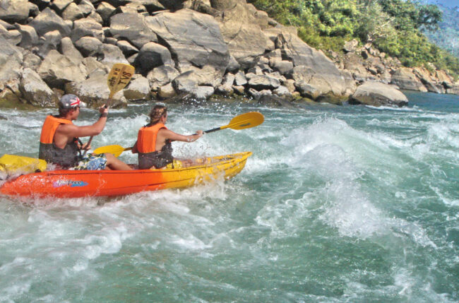 Kayak sur la rivière Nam Song