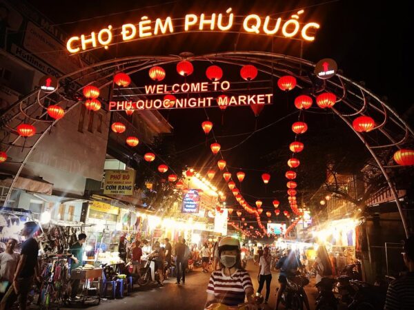 Marché de nuit à l’île Phu Quoc