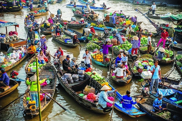 Marché flottant Nga Bay