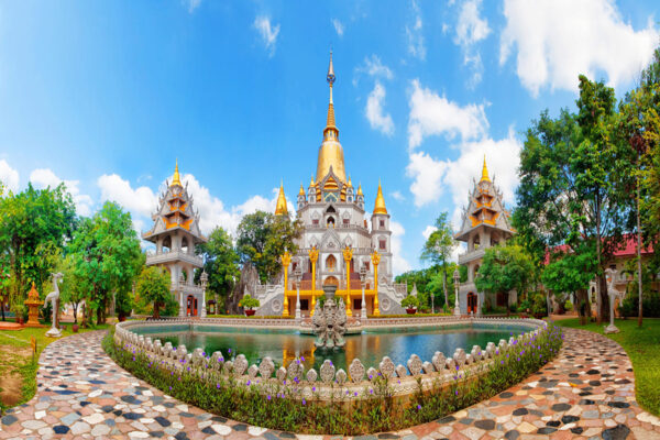 Temples célèbres au Vietnam Pagode de Buu Long - Temple célèbre au Vietnam