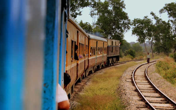 Train à Yangon